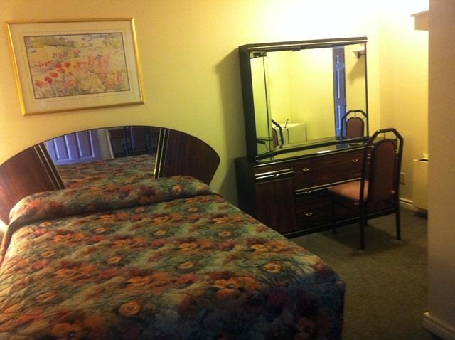 Scottish Inn Near The Falls And Casino Ниагара-Фолс Номер фото