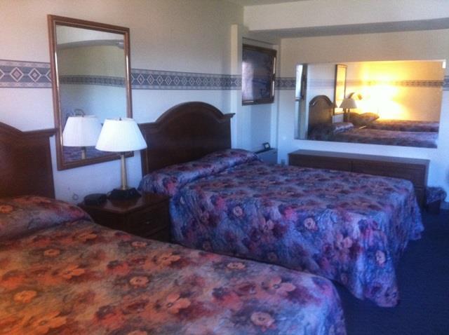 Scottish Inn Near The Falls And Casino Ниагара-Фолс Номер фото