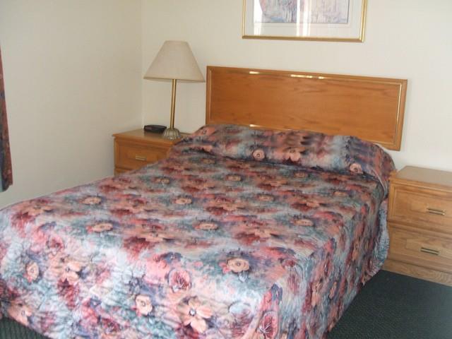 Scottish Inn Near The Falls And Casino Ниагара-Фолс Номер фото